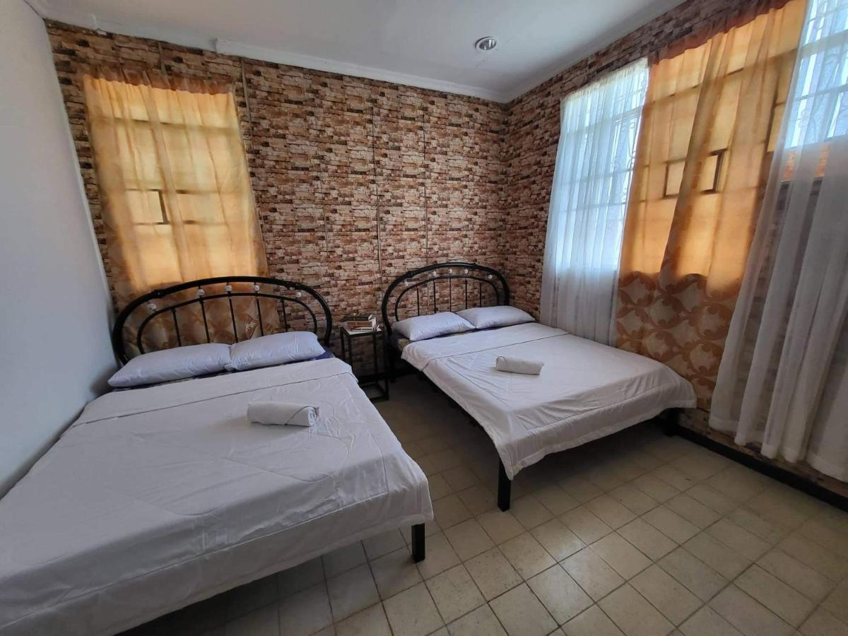Hiraya Bed And Breakfast Roxas Extérieur photo