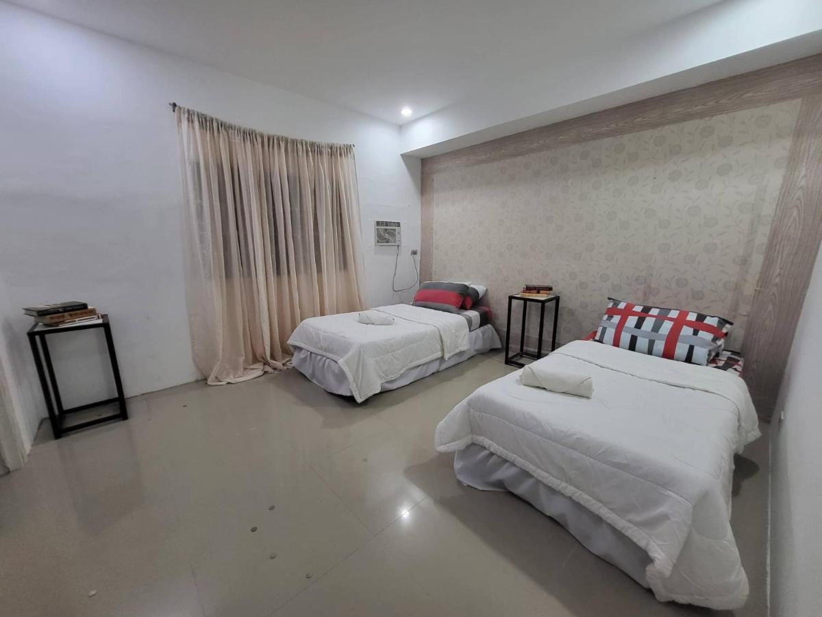 Hiraya Bed And Breakfast Roxas Extérieur photo