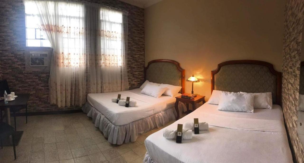 Hiraya Bed And Breakfast Roxas Extérieur photo