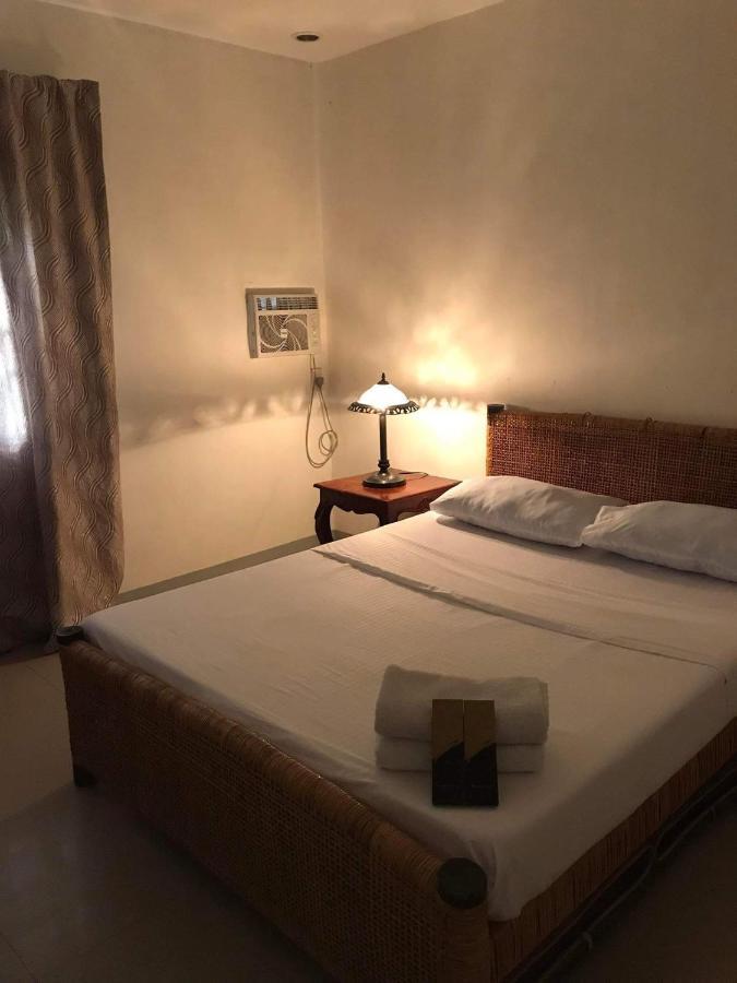 Hiraya Bed And Breakfast Roxas Chambre photo